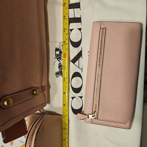 Coach Tea Rose Rogue Set - Picture 14 of 16